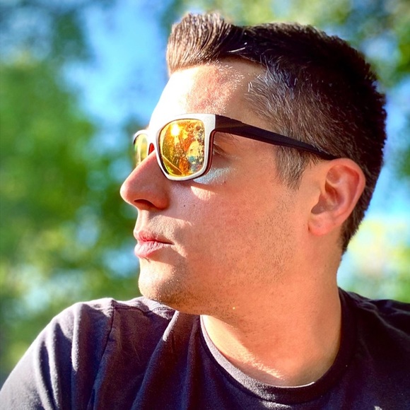 Meet your Posher, Christopher - Picture 1 of 1